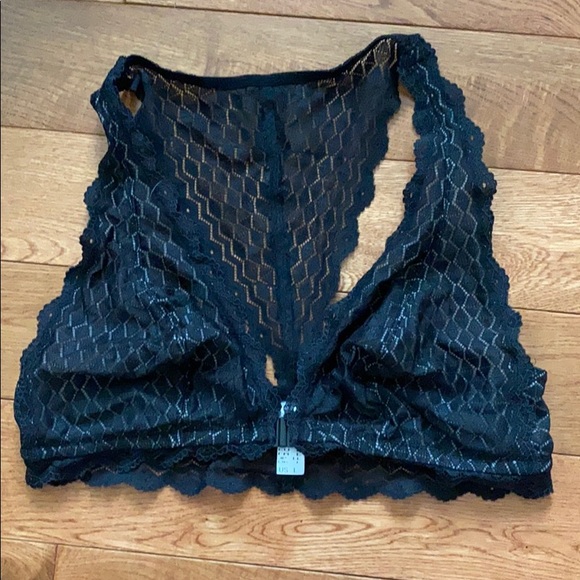 Black lace bralette - Picture 3 of 6